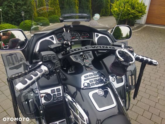 Honda GL - 9