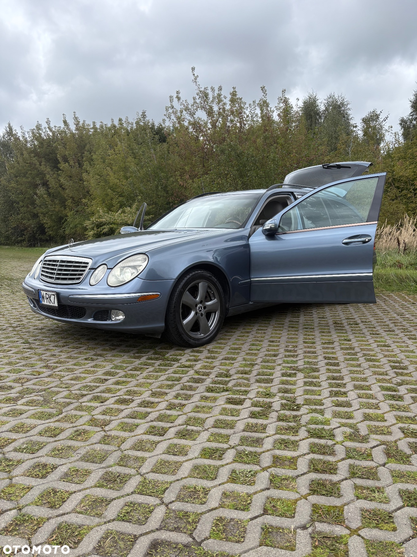 Mercedes-Benz Klasa E 500 4-Matic T Elegance - 4