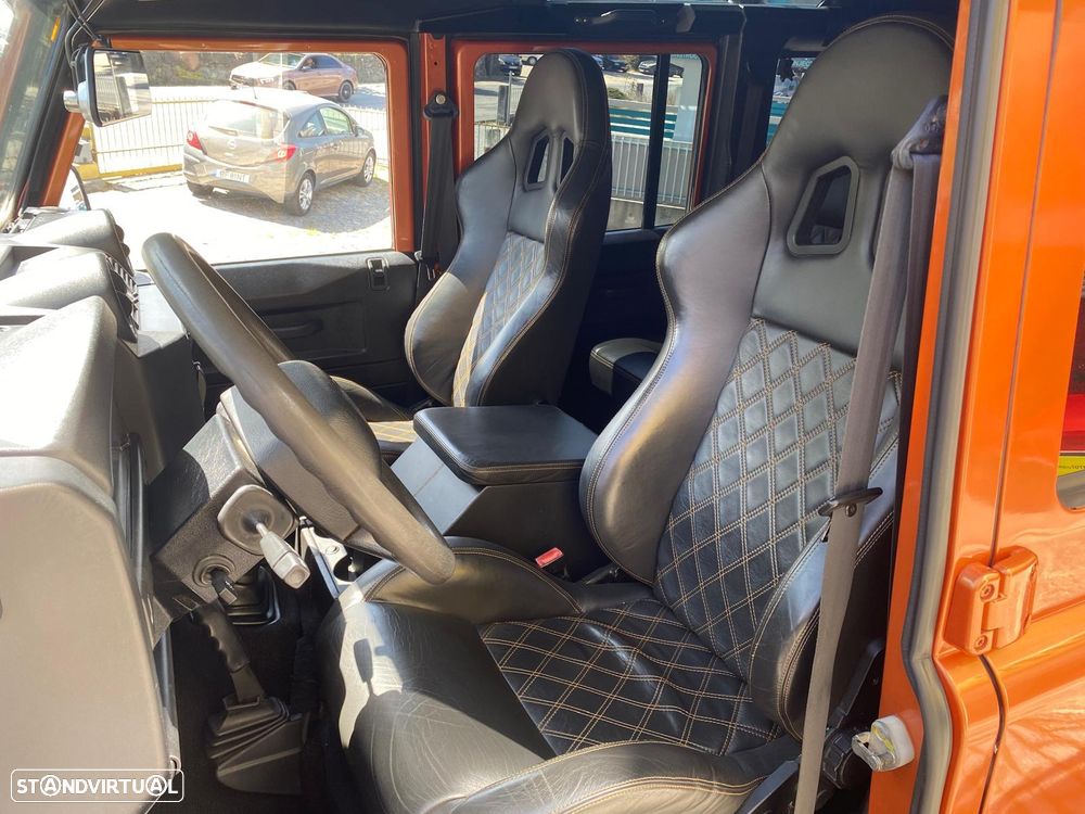 Land Rover Defender 110 2.5 Td5 S - 8