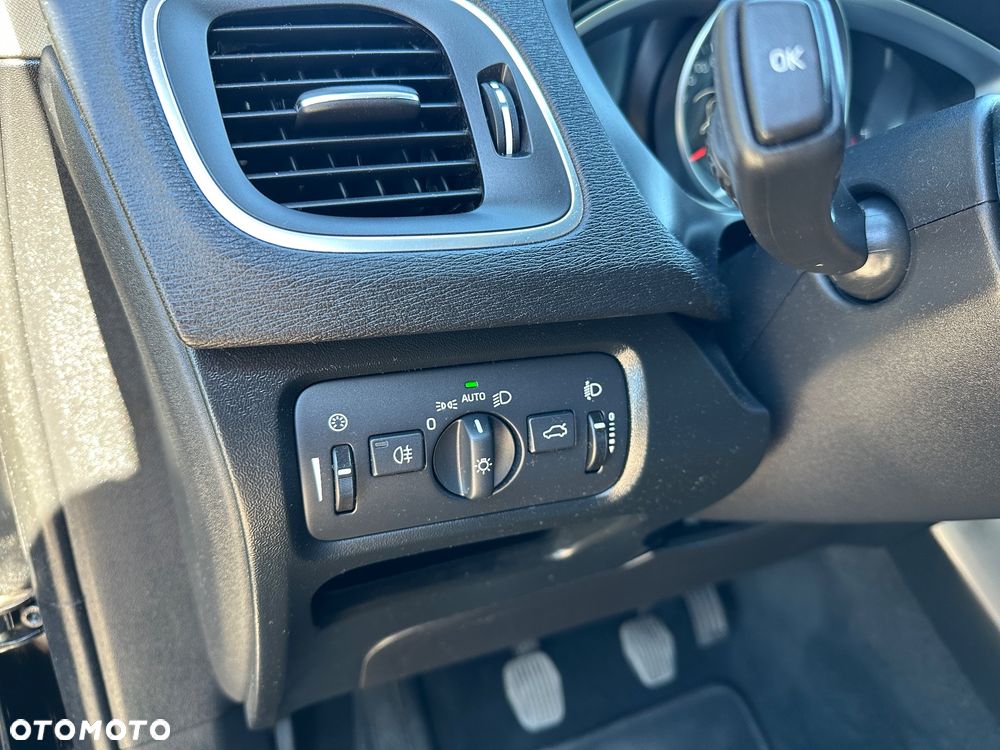 Volvo V40 T2 - 22