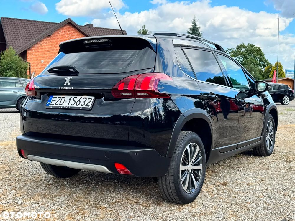 Peugeot 2008 1.2 Pure Tech GPF Allure S&S EAT6 - 4