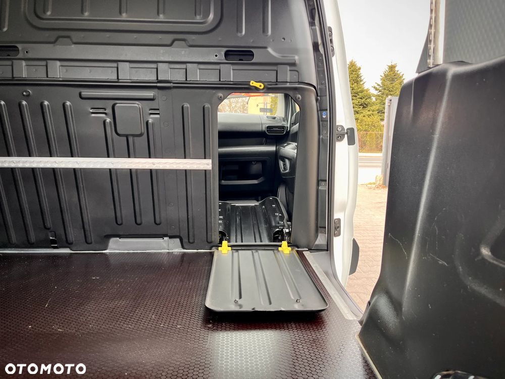 Citroën BERLINGO LONG / 3 OSOBY / SALON POLSKA / BEZWYPADKOWY / DOSTĘPNE 15 SZTUK - 27