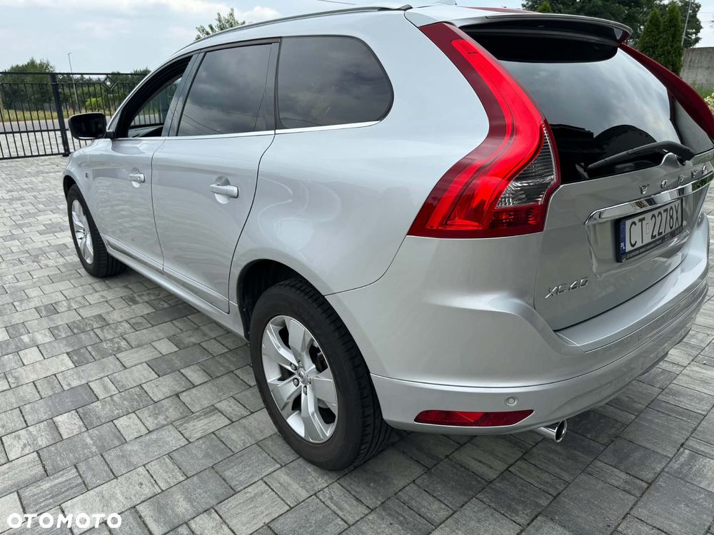 Volvo XC 60 D3 Drive-E Ocean Race - 8