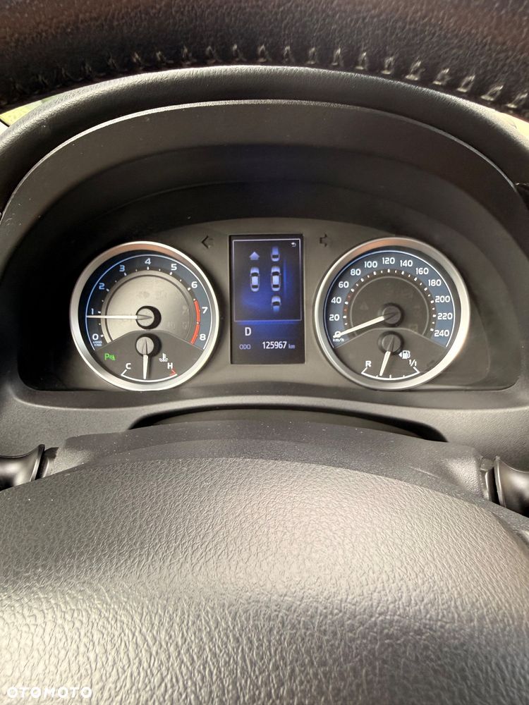 Toyota Corolla 1.6 50th Anniversary MS - 8