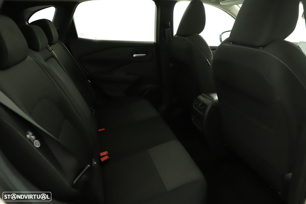 Nissan Qashqai 1.3 DIG-T N-Connecta LED - 22