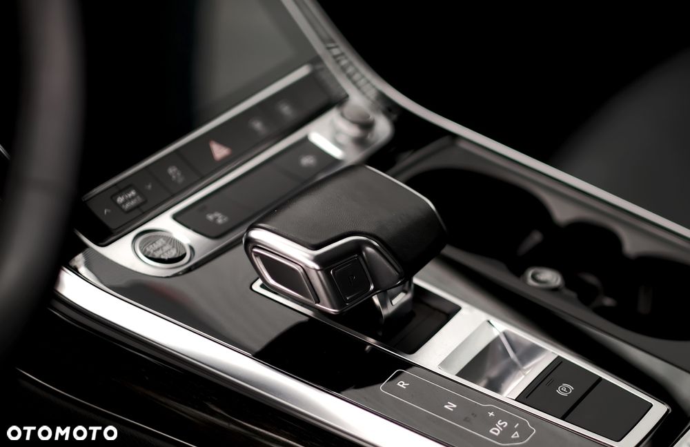 Audi Q7 55 TFSI quattro tiptronic - 25