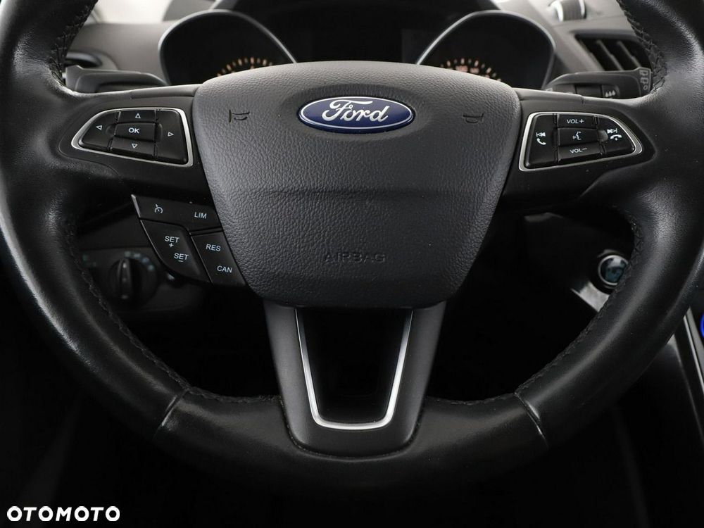 Ford Kuga 1.5 EcoBoost 2x4 Titanium - 22