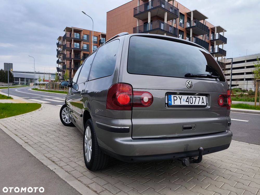 Volkswagen Sharan 1.9 TDI Automatik Exclusive Edition - 8