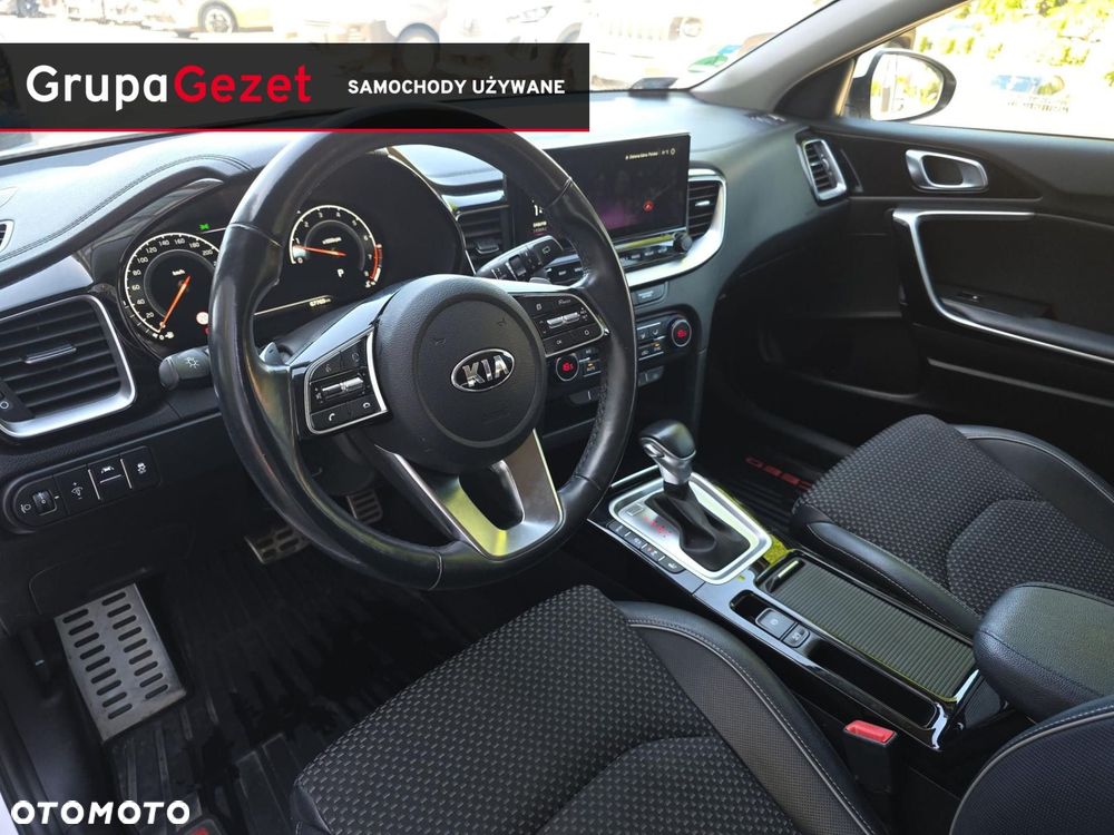 Kia Ceed - 9