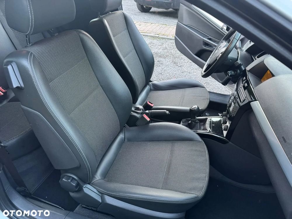 Opel Astra - 12