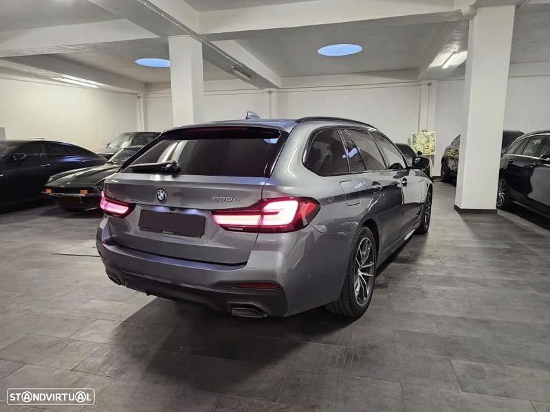 BMW 530 e Pack Desportivo M - 21