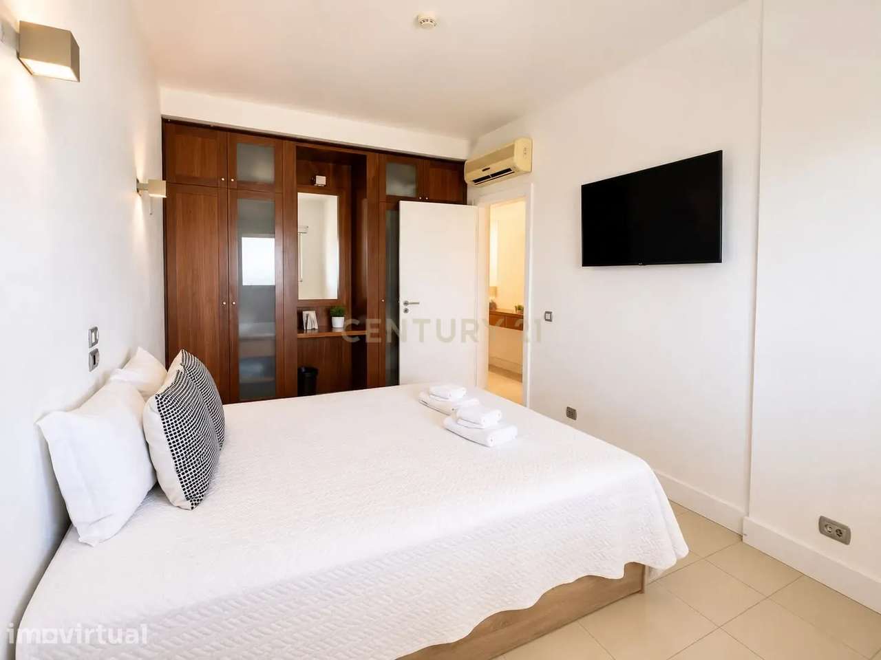 Apartamento T1 com Vista Mar em Localização Privilegiada - Grande imagem: 3/24
