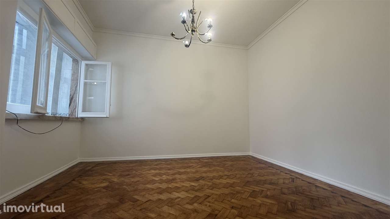 Apartamento T2 Arrendamento em Queluz e Belas,Sintra - Grande imagem: 4/17