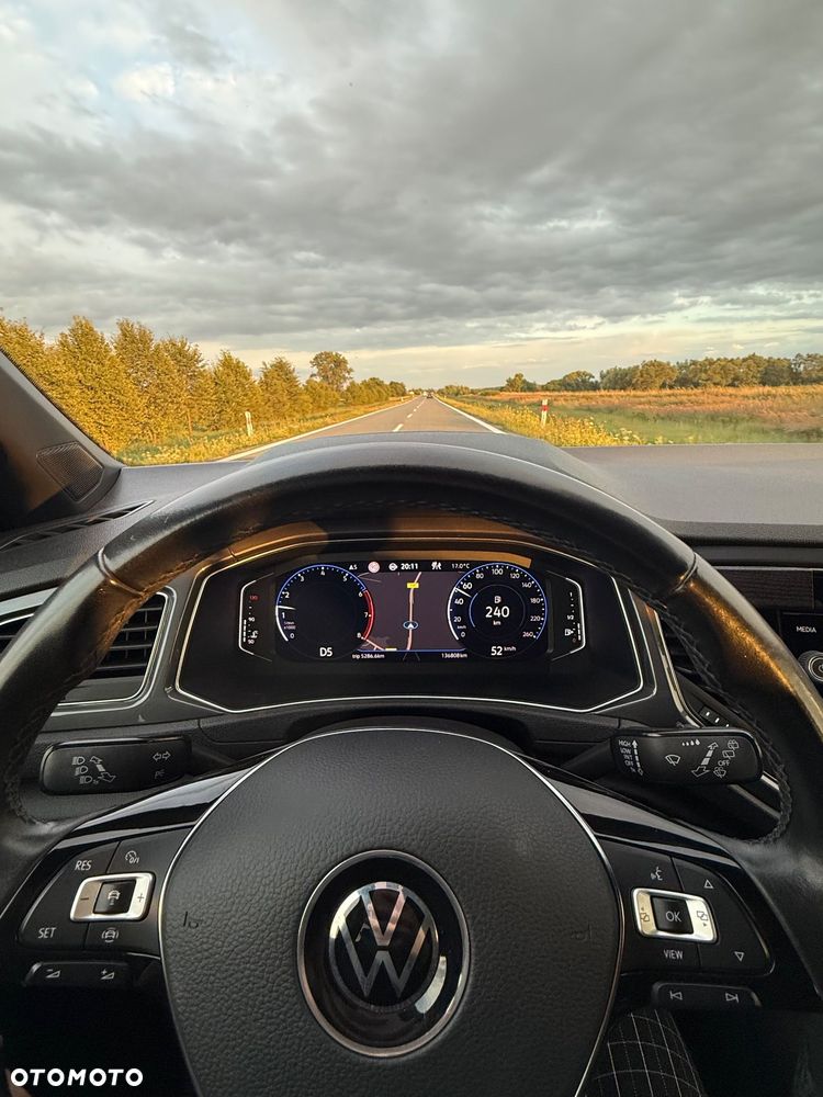 Volkswagen T-Roc - 6