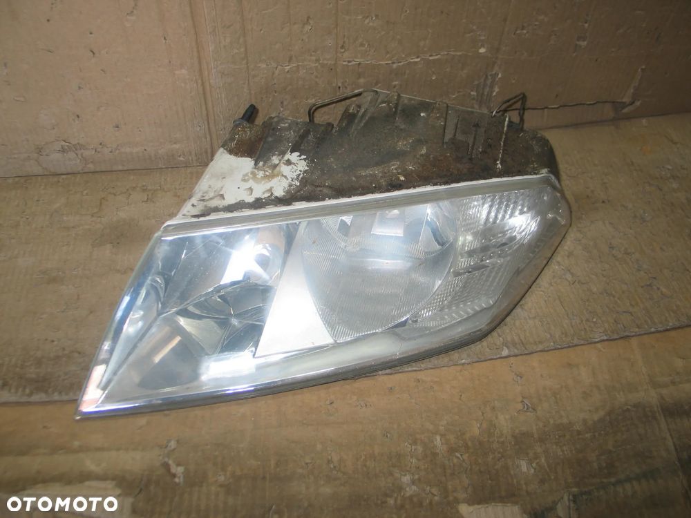 lampa lewy przod skoda octavia 2 II 04-08r. europa - 3