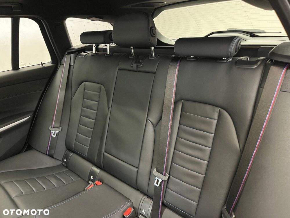 BMW Seria 3 M340i xDrive mHEV sport - 32