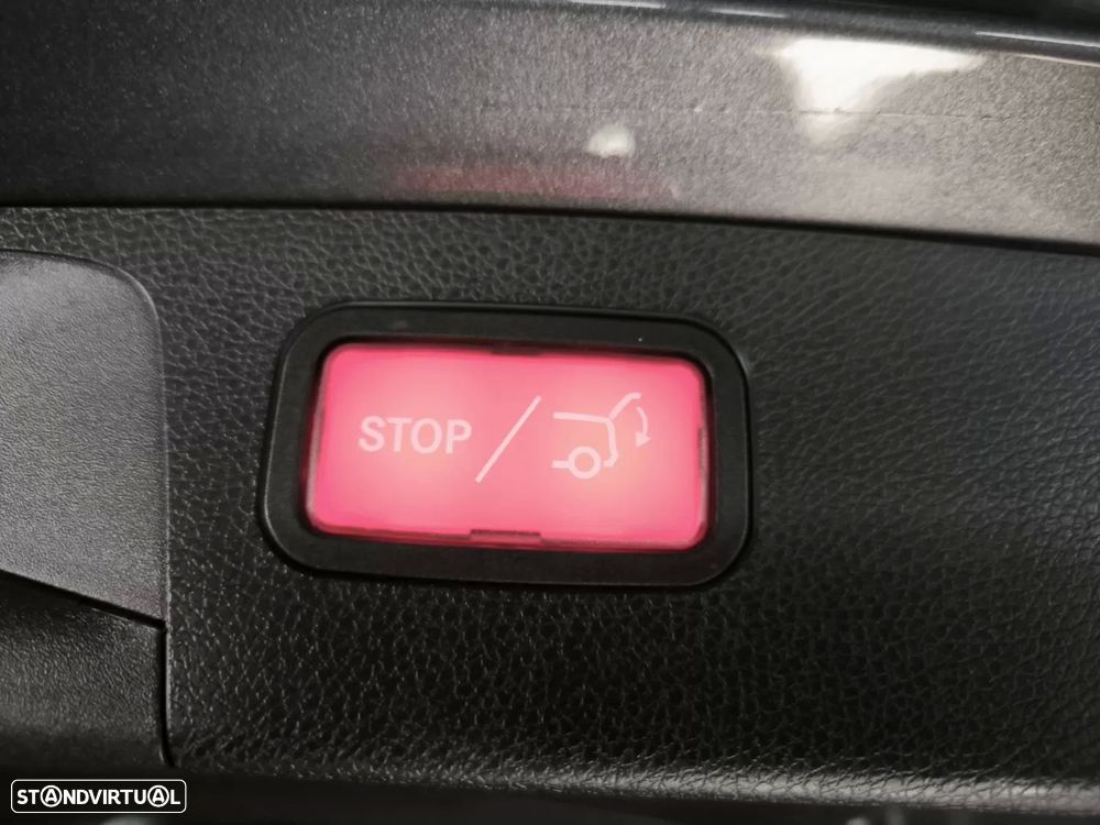 Mercedes-Benz E 300 de AMG Line - 42