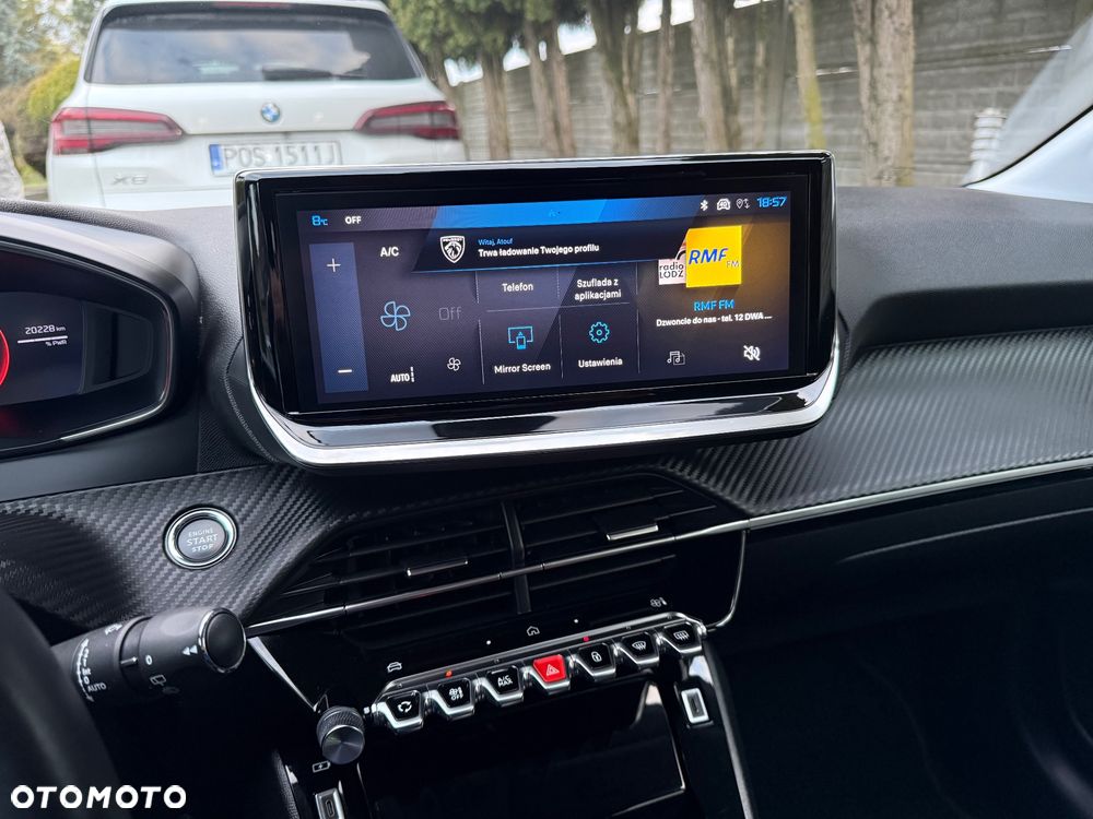 Peugeot 208 Hybrid 100 e-DSC6 Allure - 8