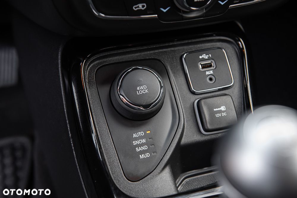 Jeep Compass 2.0 MJD Limited 4WD S&S - 25