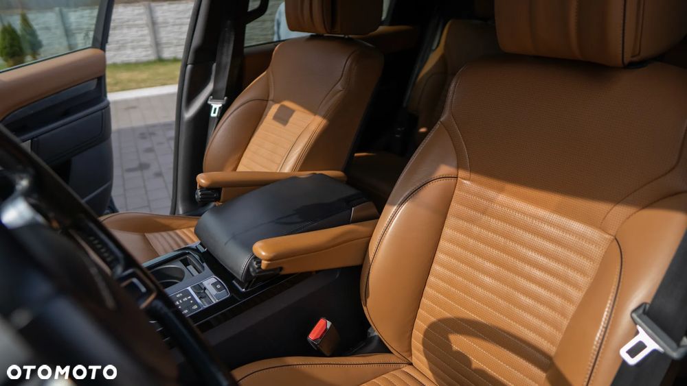 Land Rover Discovery 3.0 SDV6 HSE Luxury - 15