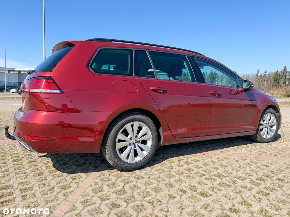 Volkswagen Golf - 5