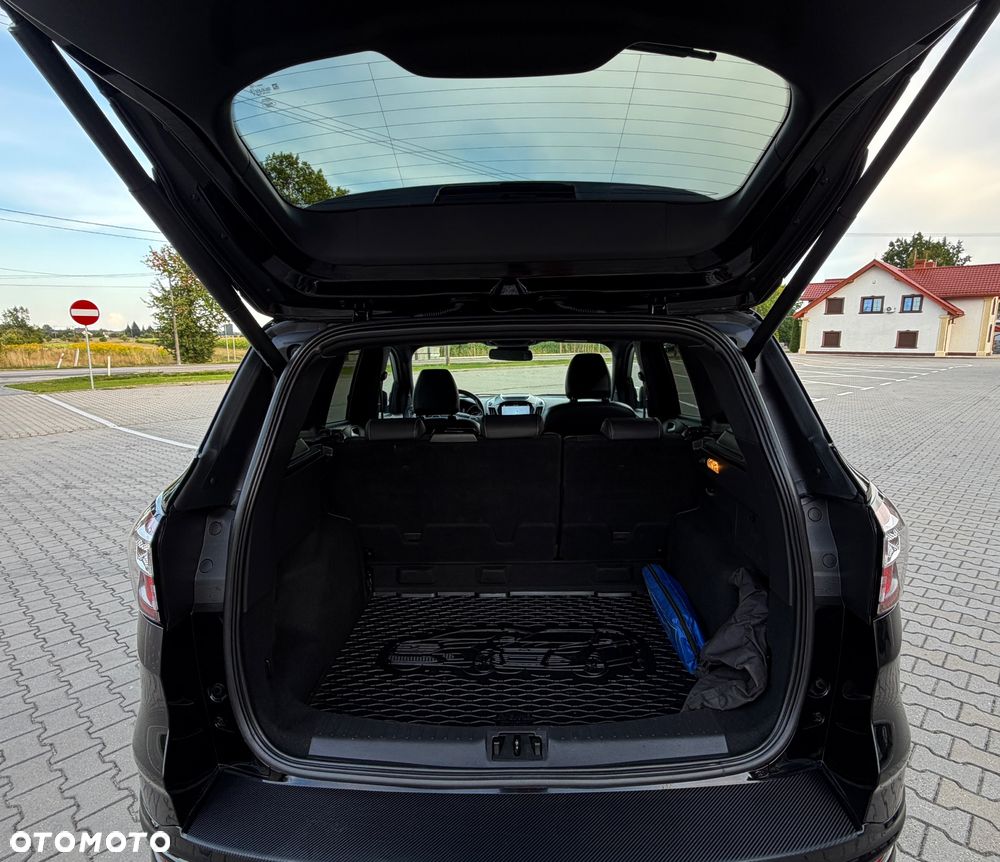 Ford Kuga 2.0 TDCi 4x4 ST-Line - 34