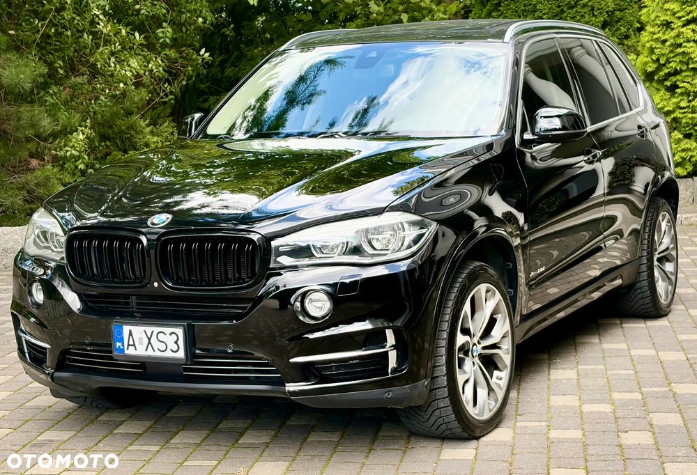 BMW X5 xDrive50i Sport-Aut - 2