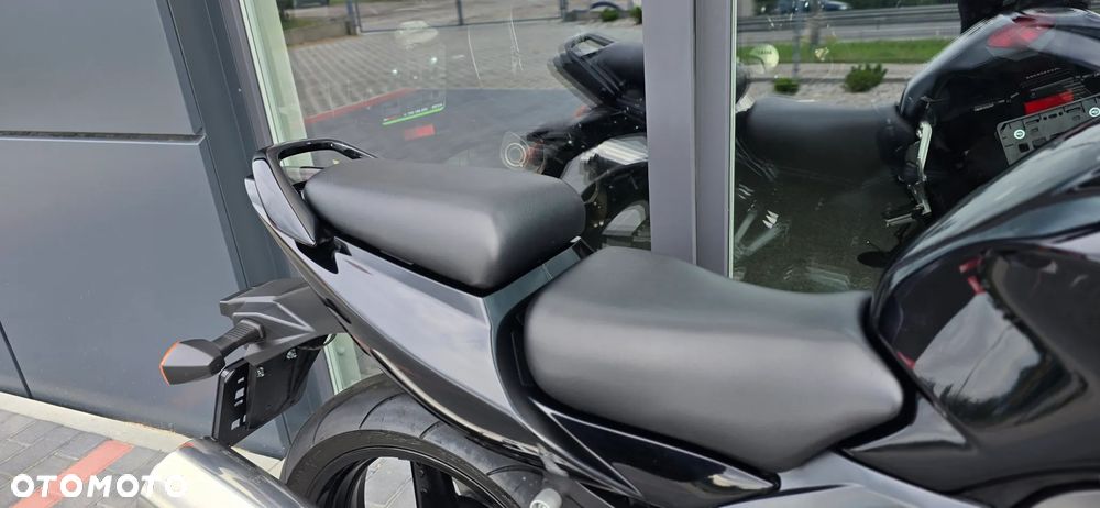 Suzuki SV - 18