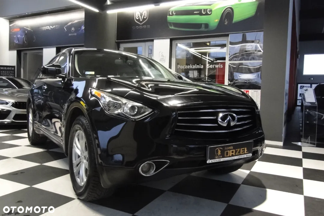 Infiniti QX70 - 5