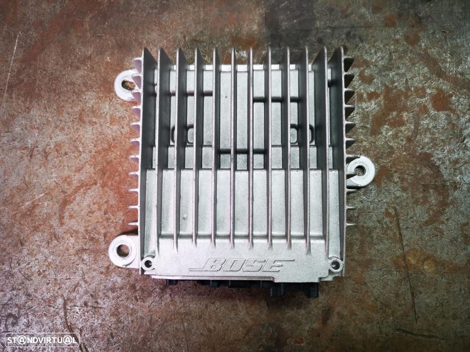 RENAULT MEGANE 3 AMPLIFICADOR Z076 - 1