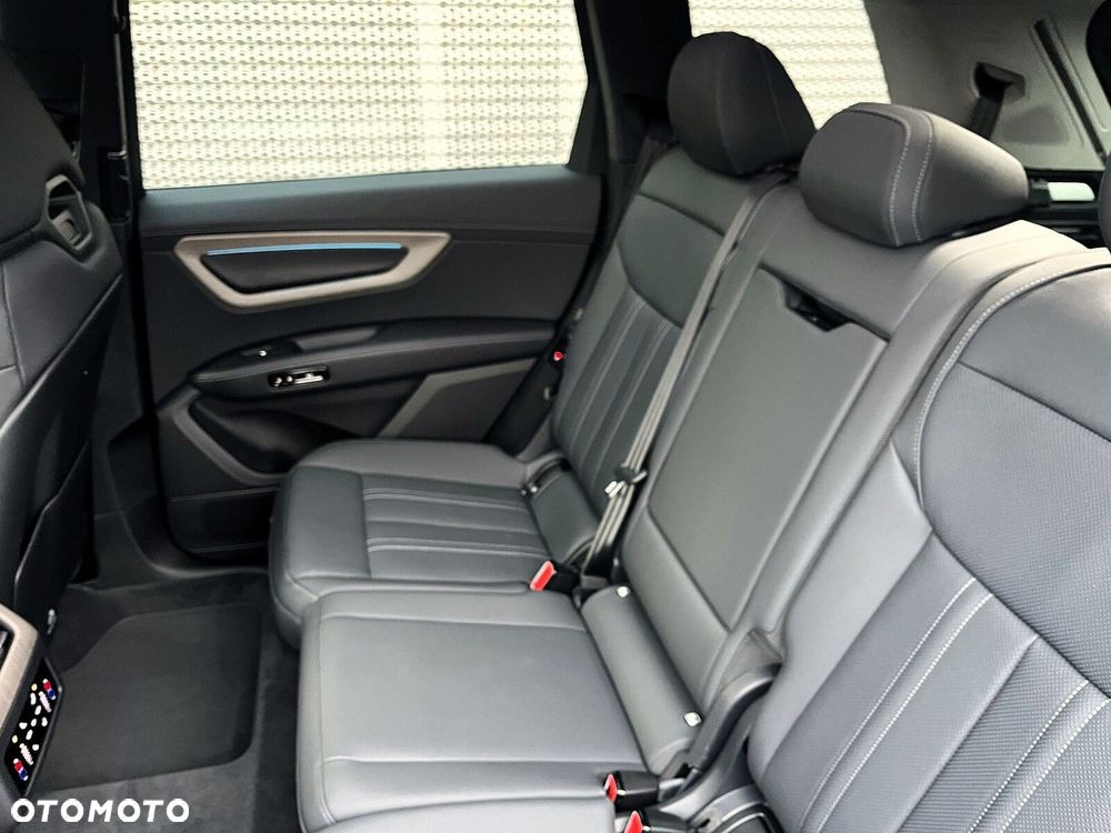 Audi Q7 - 25