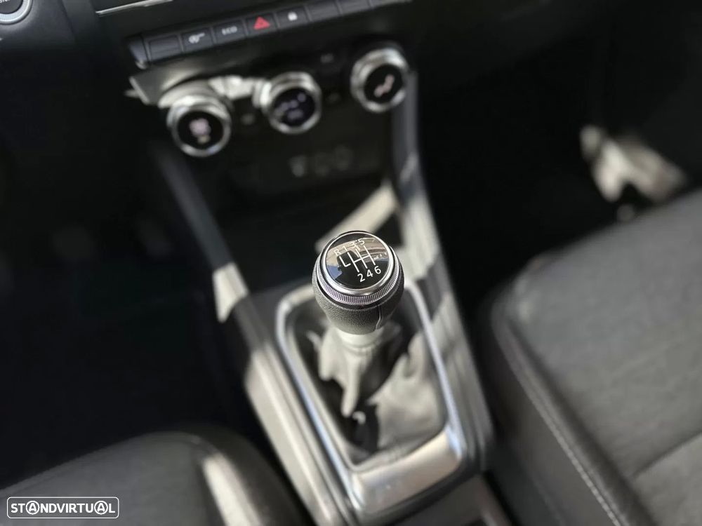 Renault Captur TCe 90 INTENS - 25