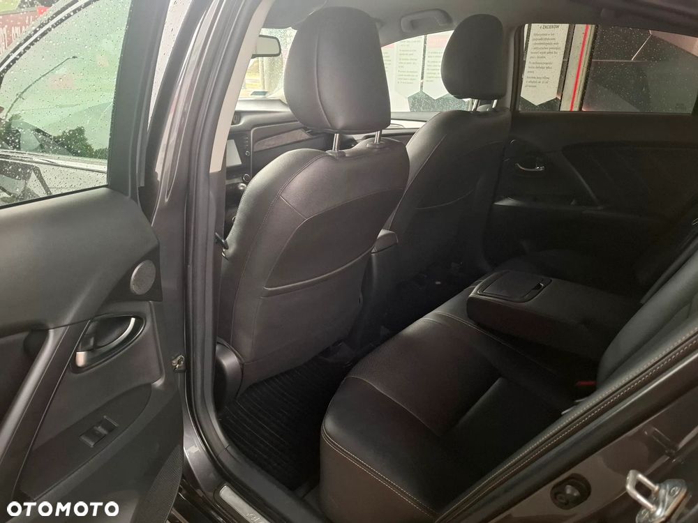 Toyota Avensis 1.8 Prestige - 17