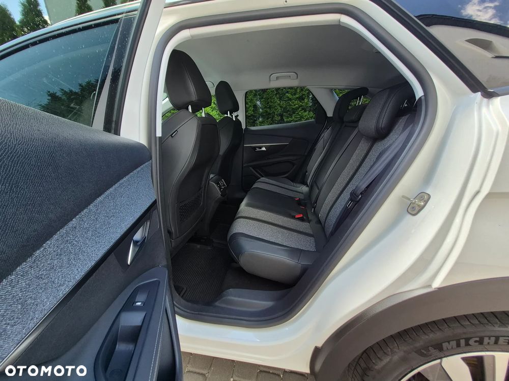 Peugeot 3008 PureTech 180 Stop & Start GPF EAT8 Allure - 28