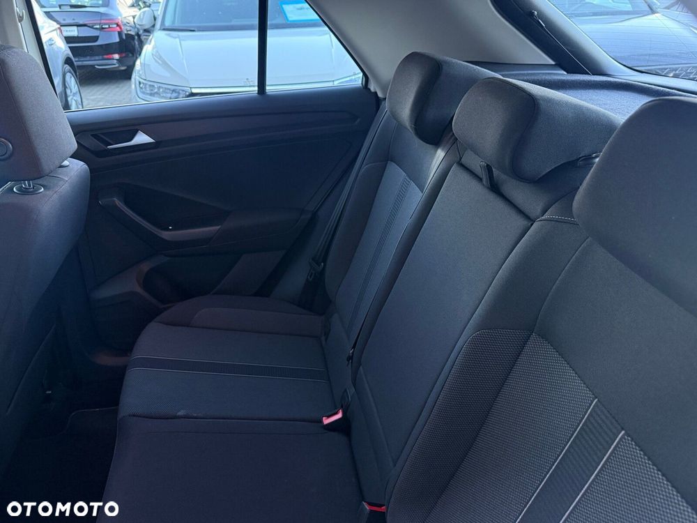 Volkswagen T-Roc - 14