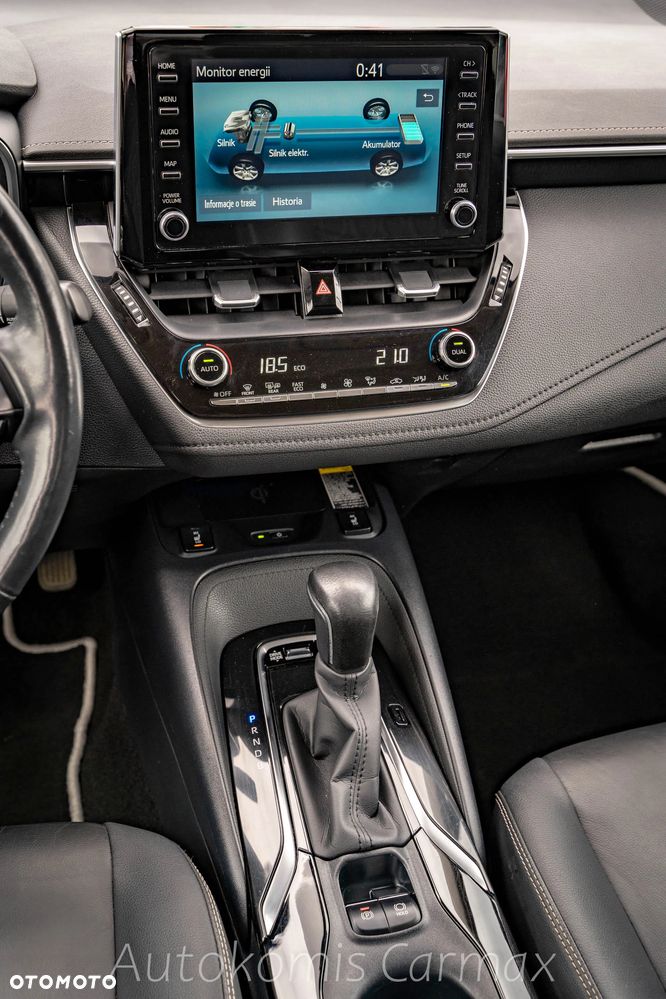 Toyota Corolla 1.8 Hybrid Executive - 19