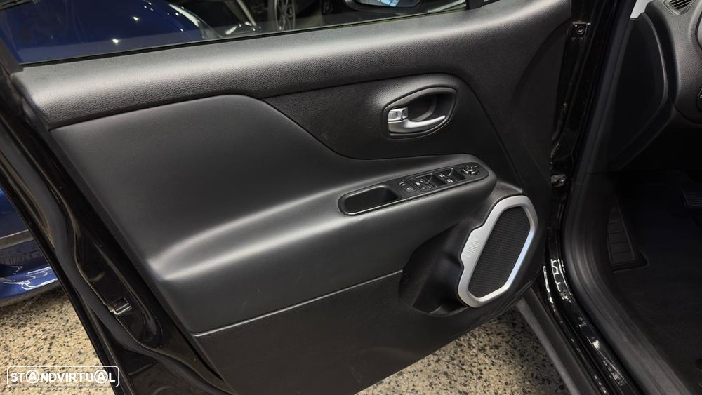 Jeep Renegade 1.6 MJD Limited S DCT - 19