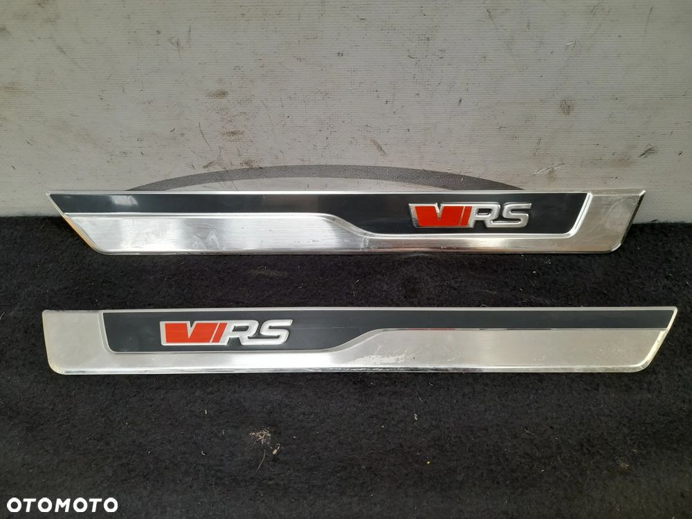 Skoda Octavia IV 5E3 Listwa progowa przód prawa VRS 5E3853814C 5E3853813C - 2