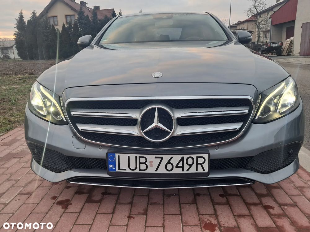 Mercedes-Benz Klasa E 200 9G-TRONIC - 9