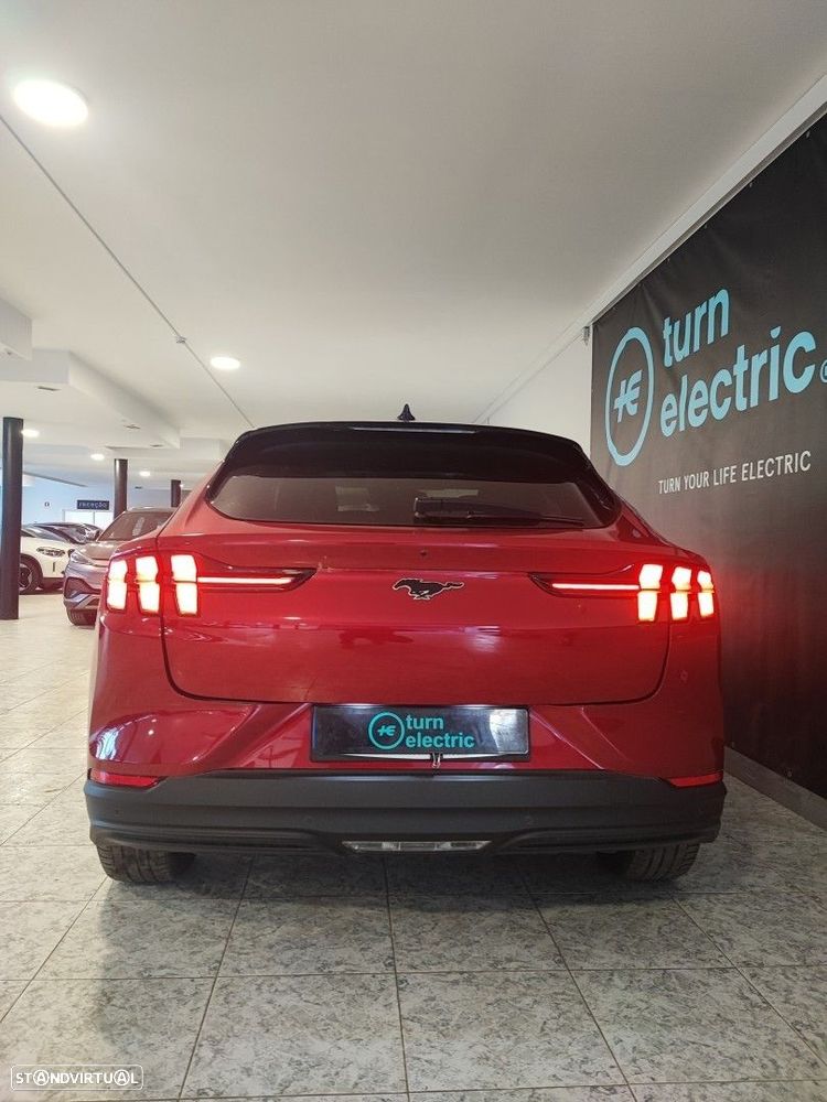 Ford Mustang Mach-E 75.7 kWh Base - 5