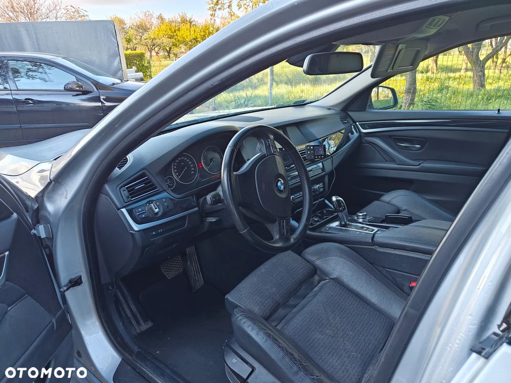 BMW Seria 5 530d xDrive Sport-Aut - 9