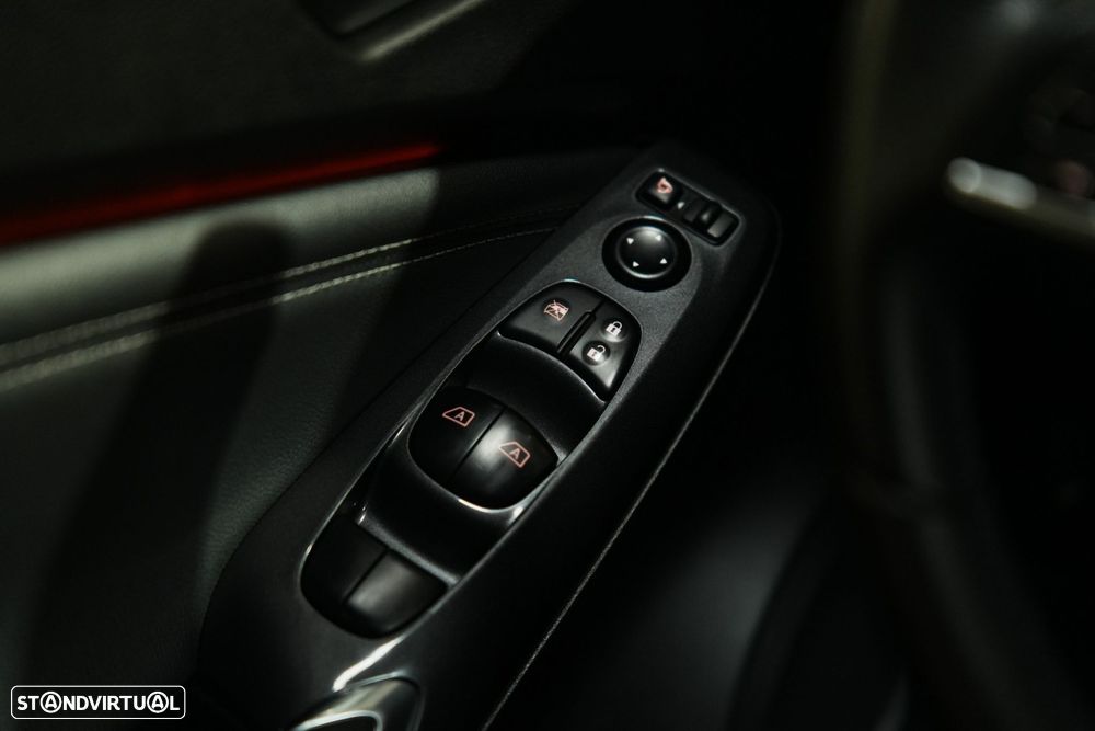 Nissan Juke 1.0 DIG-T Tekna DCT - 25