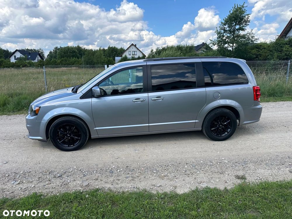 Dodge Grand Caravan 3.6 R/T - 4