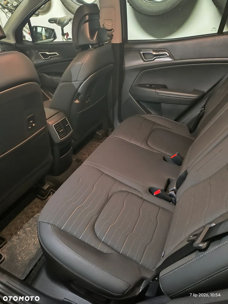 Kia Sportage 1.6 T-GDI HEV Business Line 2WD - 10