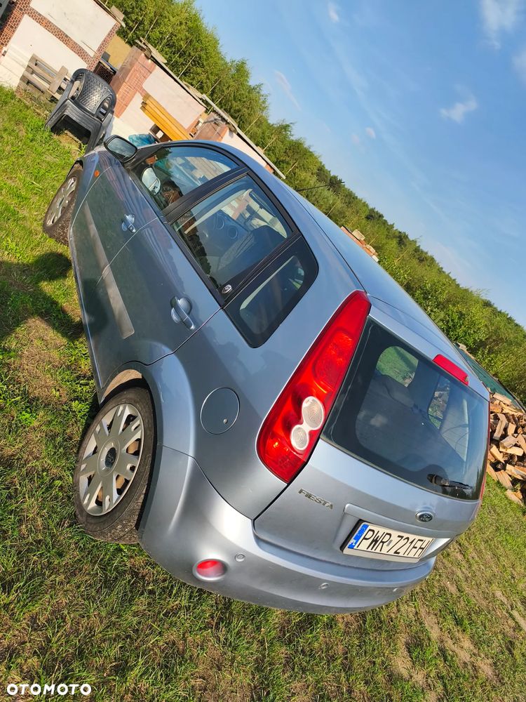 Ford Fiesta - 4