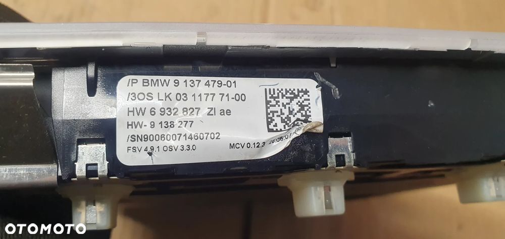 Lampka oświetlenie kabiny podsufitki BMW I E81 E87 9137479 6932827 9138277 - 6