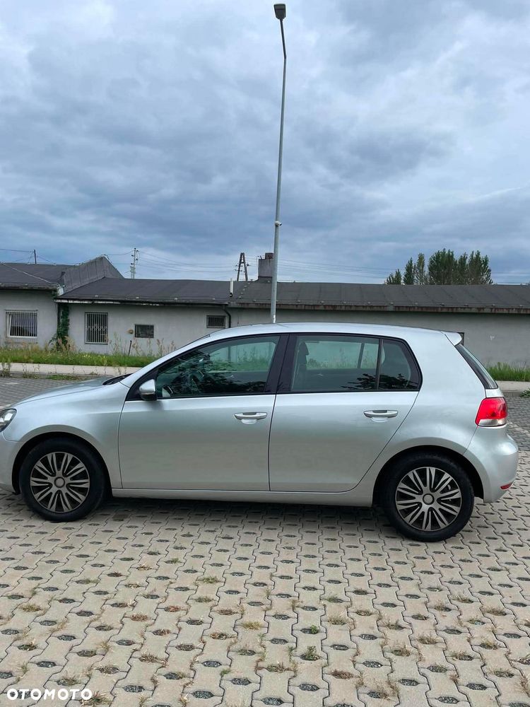Volkswagen Golf 1.6 TDI Highline - 7