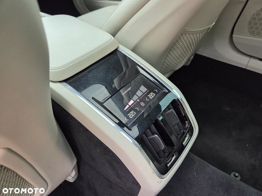 Volvo S90 T5 Momentum - 22