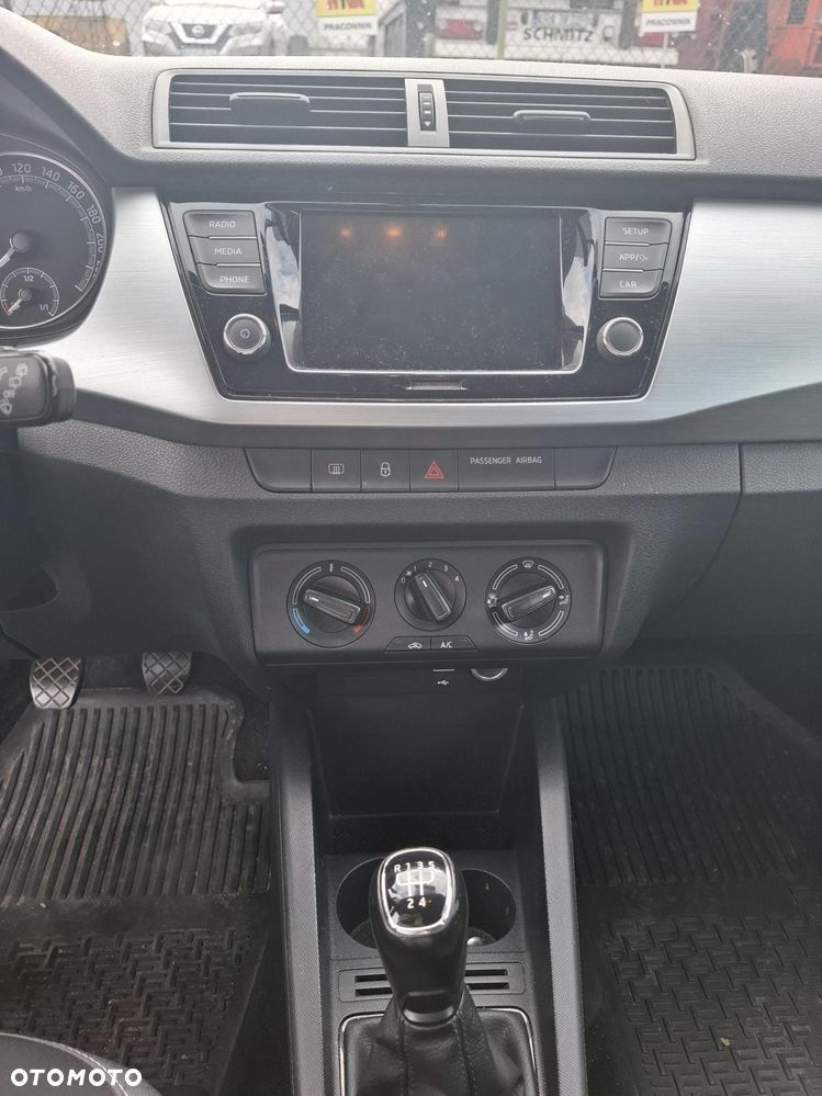 Skoda Fabia 1.0 TSI Active - 2
