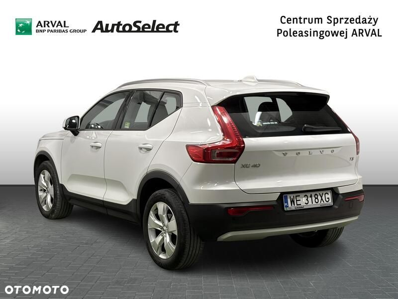 Volvo XC 40 T3 Momentum - 4